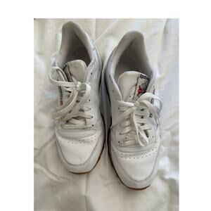 Reebok Classic Leather White Gum Women s Sneakers SZ 11